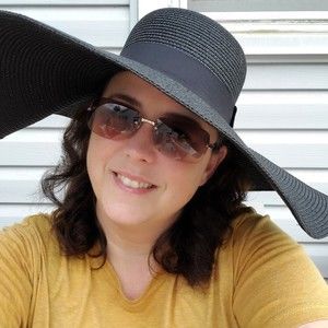 Meet your Posher, Molly